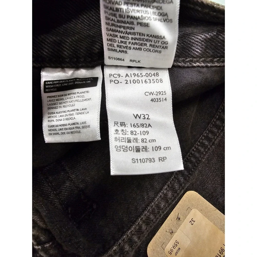 Levi's Womens High Rise Mom Shorts Black Denim Relaxed Size 32